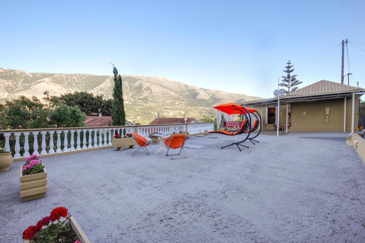 Villa Irene Zola Bagian luar foto